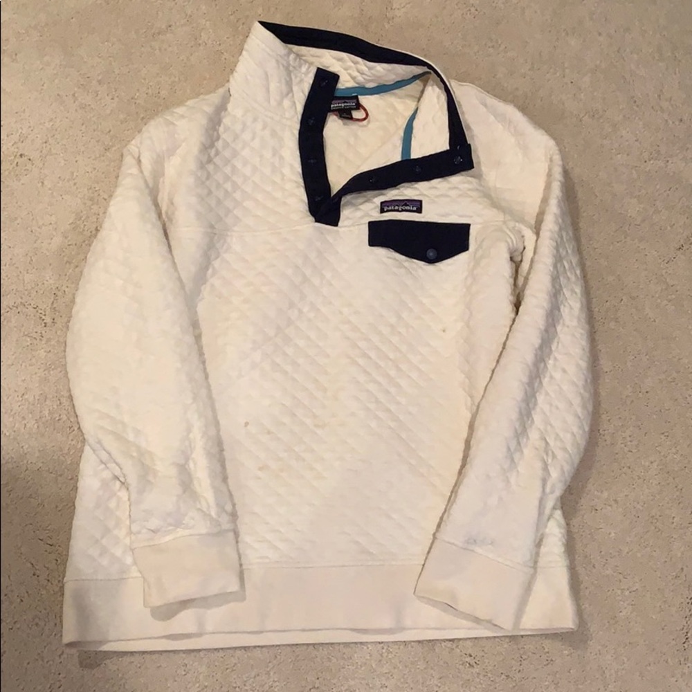 Patagonia quarter button sweater